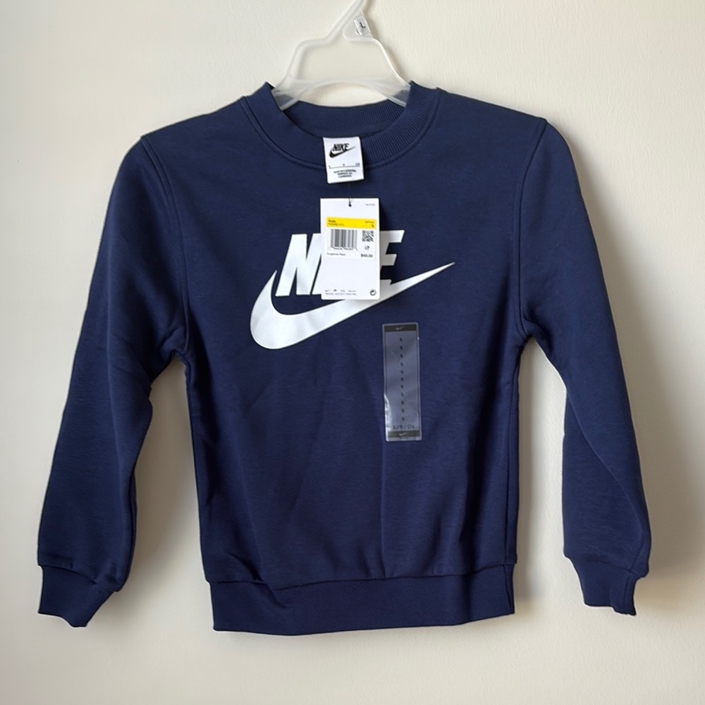 Nike Navy Blue Sweatshirt Boys size small NWT